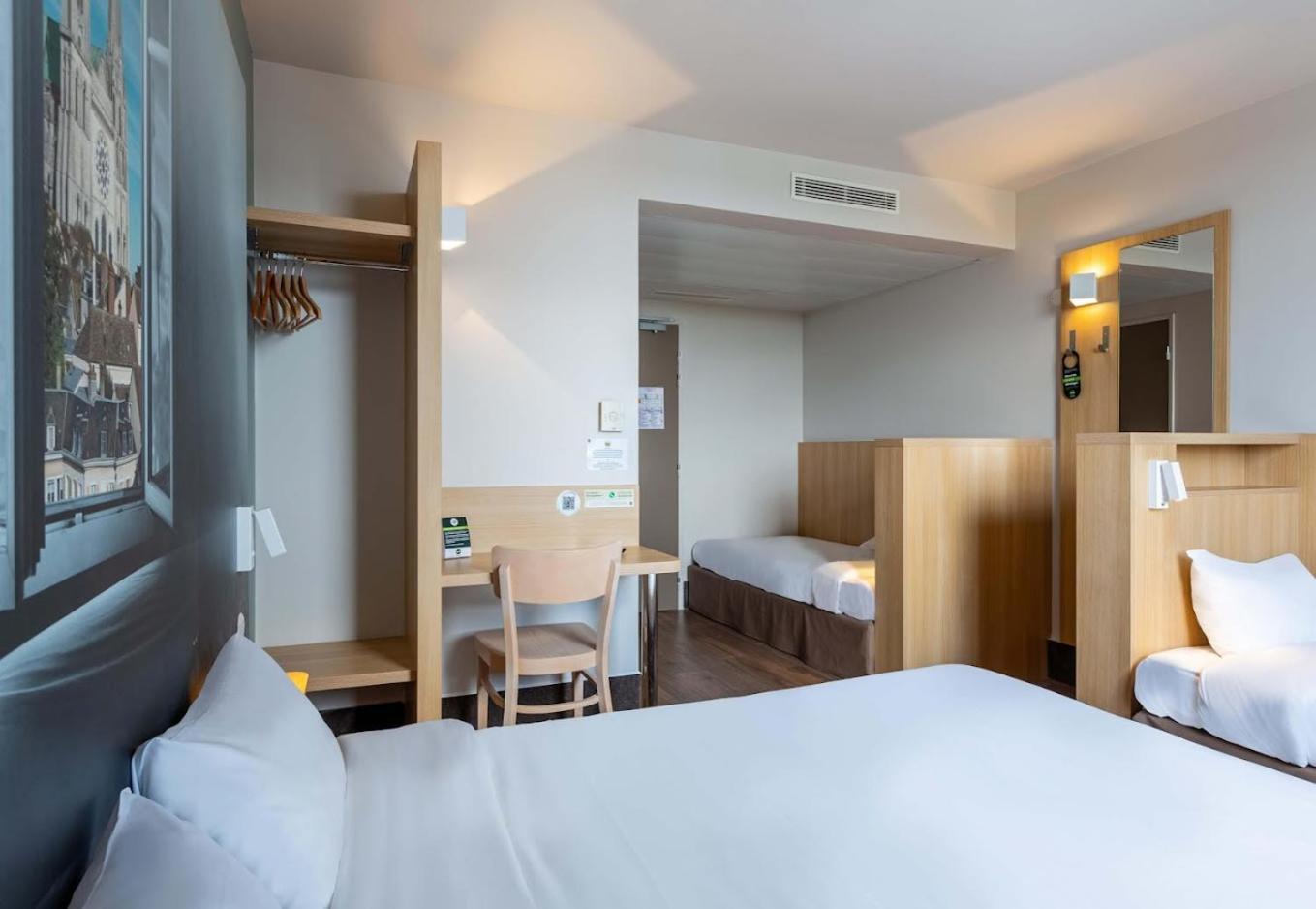B&B Hotel Chartres Oceane Екстериор снимка